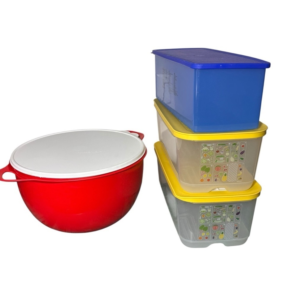 Tupperware FridgeSmart-Large Tupperware Thats a Bowl Red Mega Bowl 42-cup 10 L